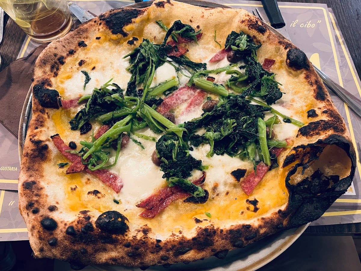 Pizza con Friarielli e Salame